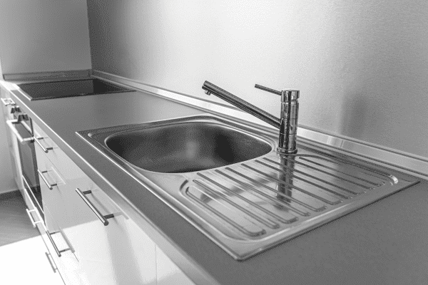 plan de travail avec évier et égouttoir batistock carrelage