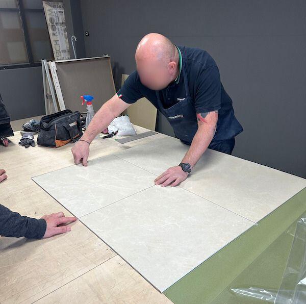 poser-du-carrelage-sans-colle